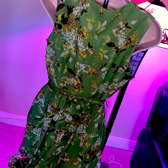 George Me Ruffle Hem Dress - Picture 8 of 11